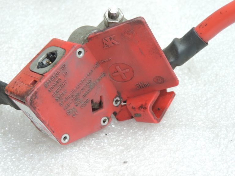 Oriģinālais BMW F30 F30 F31 F32 F33 F33 F34 F36 akumulatora kabelis plus sensors