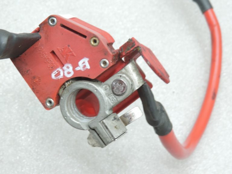 Oriģinālais BMW F30 F30 F31 F32 F33 F33 F34 F36 akumulatora kabelis plus sensors