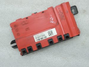 Oriģinālais BMW F30 F30 F22 F20 F20 F32 Releju drošinātāju kārba Sadalītājs B+ 61149227752