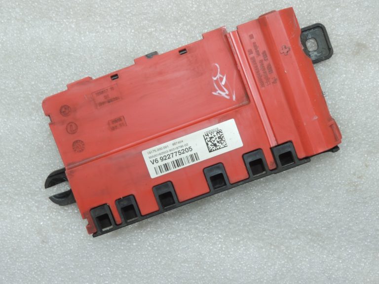 Oriģinālais BMW F30 F30 F22 F20 F20 F32 Releju drošinātāju kārba Sadalītājs B+ 61149227752