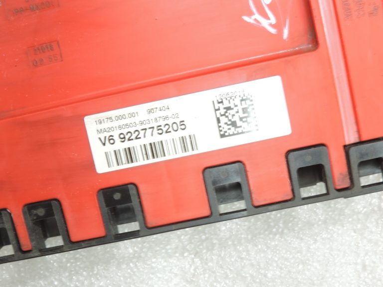 Oriģinālais BMW F30 F30 F22 F20 F20 F32 Releju drošinātāju kārba Sadalītājs B+ 61149227752