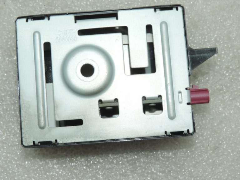 Oriģinālais BMW F31 F31 F30 F06 F20 F20 F23 F15 F16 Mini F56 avārijas antenas vadības bloks