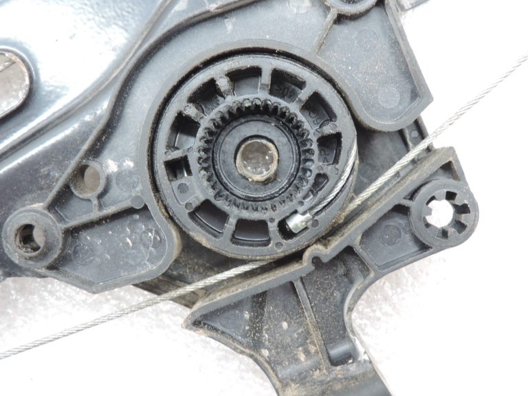Oriģinālais Ford Ranger TKE Logu regulators (bez motora) Aizmugurējais labais AB39-2627000-BG