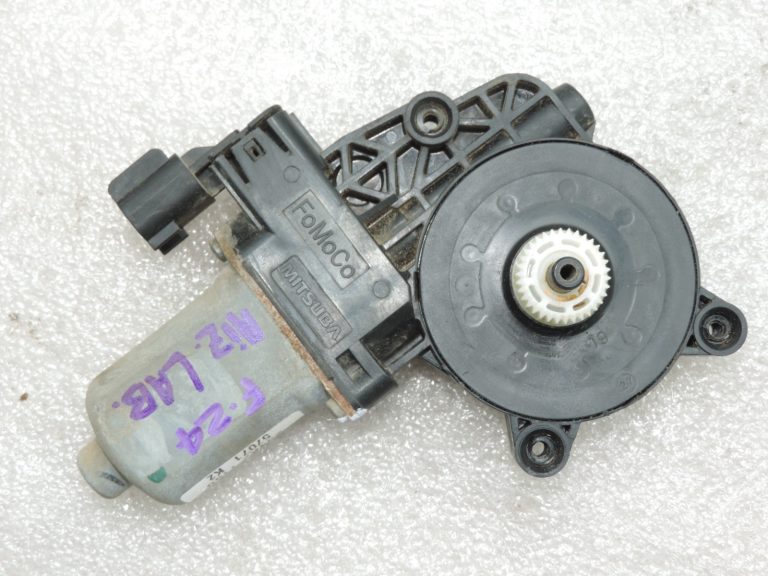 Oriģinālais Ford Ranger TKE aizmugurējā loga motors pa labi 6CP1-14553-G1C