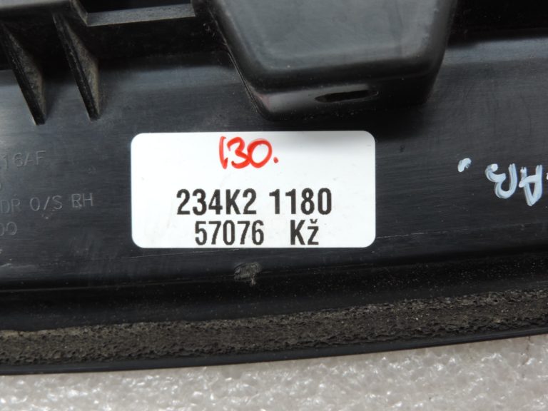 Oriģināls Ford Ranger TKE PX2 durvju vāka apdares līstes aizmugurējā labajā pusē