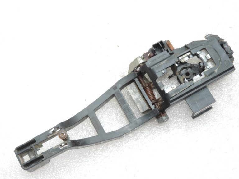 Oriģinālais Ford Ranger TKE Priekšējais kreisais ārdurvju rokturis EB3B-22487-AA