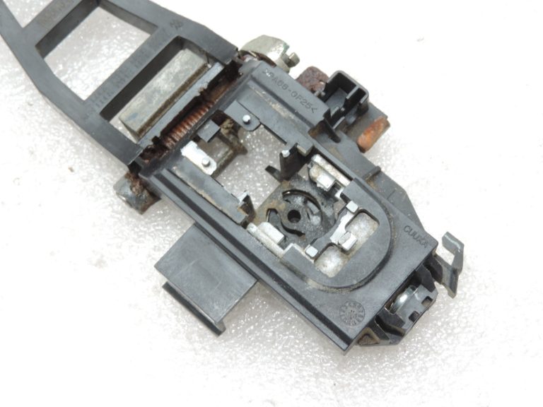 Oriģinālais Ford Ranger TKE Priekšējais kreisais ārdurvju rokturis EB3B-22487-AA