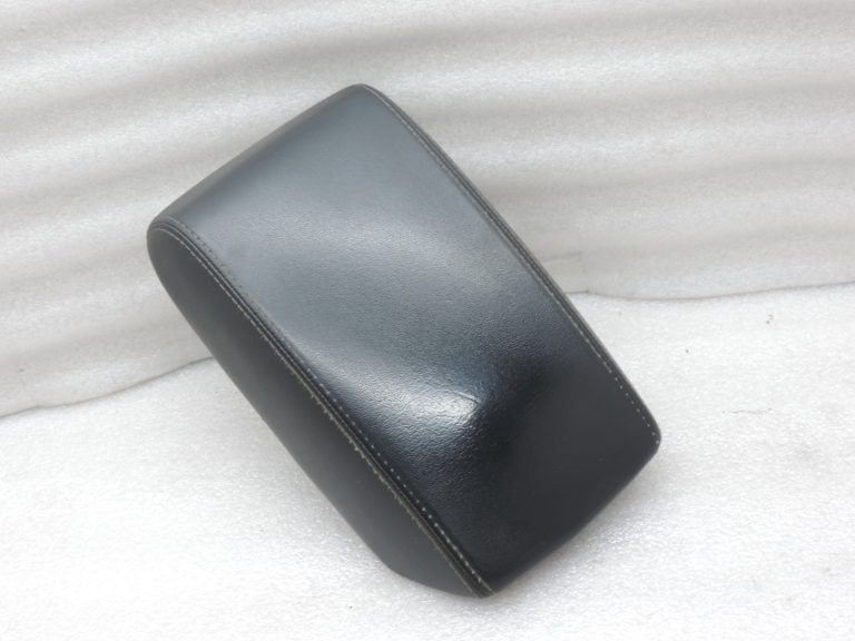 Īsts Ford Ranger TKE PX2 centrālais roku balsts melns Ebony ādas imitācija