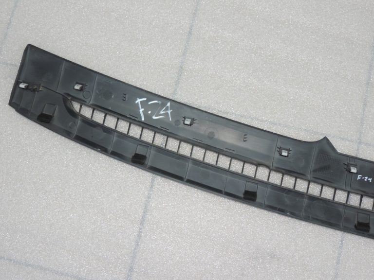 Oriģināls Ford Ranger TKE PX2 priekšējā paneļa vējstikla pārsegs, ventilācijas atveres vāks