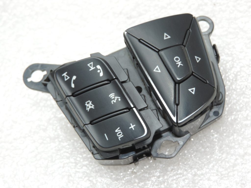 Oriģināls Ford Ranger TKE PX2 stūres slēdzis labajā pusē GB5T-9E740-GA3JA6