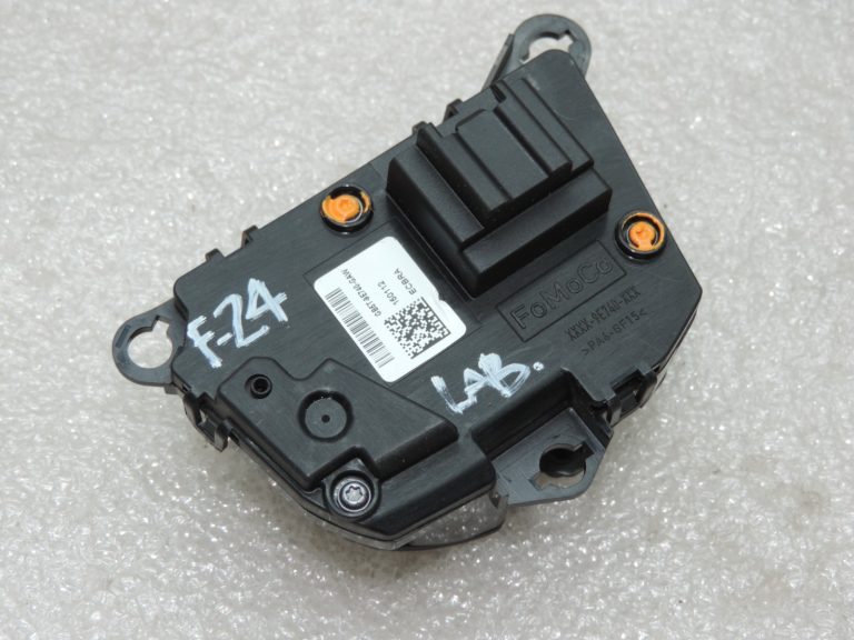 Oriģināls Ford Ranger TKE PX2 stūres slēdzis labajā pusē GB5T-9E740-GA3JA6