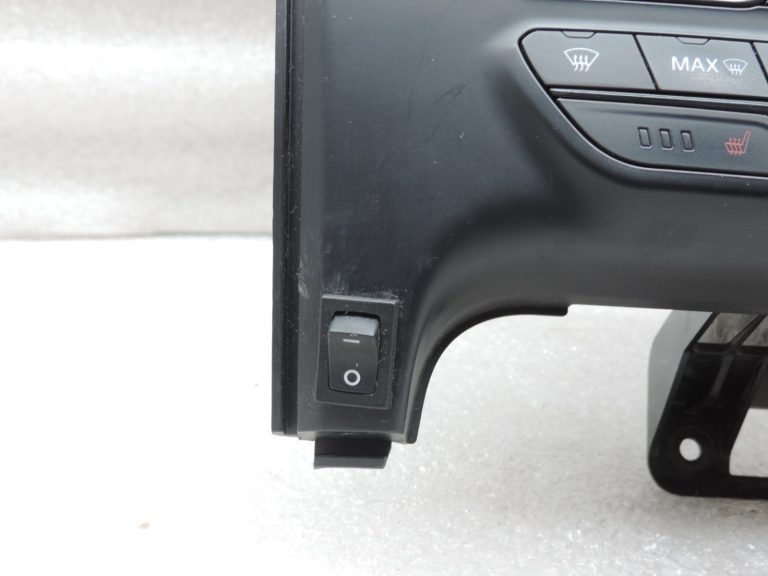 Oriģināls Ford Ranger TKE PX2 gaisa kondicionēšanas vadības panelis EB3T-18E245-FJ3ENU