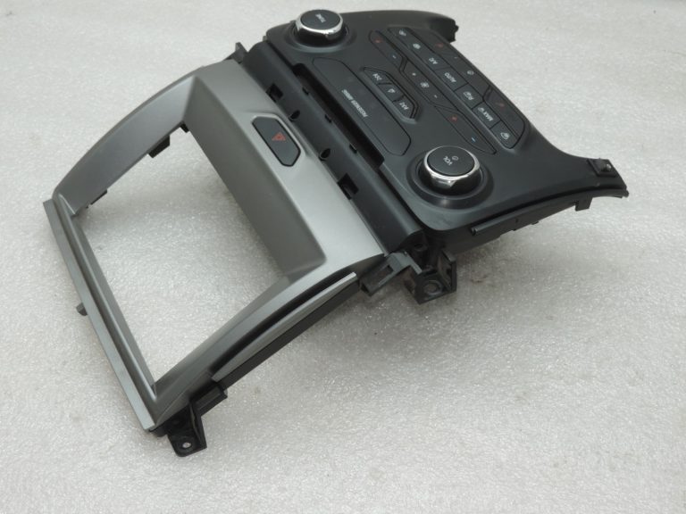 Oriģināls Ford Ranger TKE PX2 gaisa kondicionēšanas vadības panelis EB3T-18E245-FJ3ENU