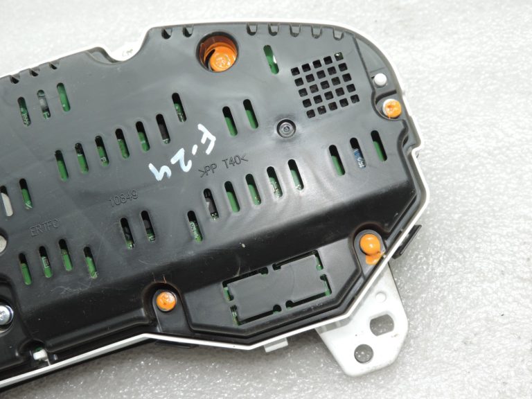 Oriģināls Ford Ranger TKE PX2 dīzeļdegvielas instrumentu klastera spidometrs GB3T-10849-HD3ENU
