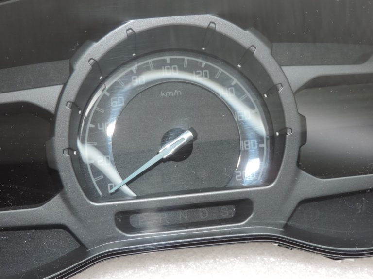 Oriģināls Ford Ranger TKE PX2 dīzeļdegvielas instrumentu klastera spidometrs GB3T-10849-HD3ENU