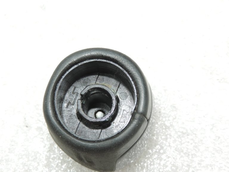 Oriģināla Ford Ranger TKE PX2 6 pakāpju manuālās pārnesumkārbas kloķete DB3R-7J407-BE