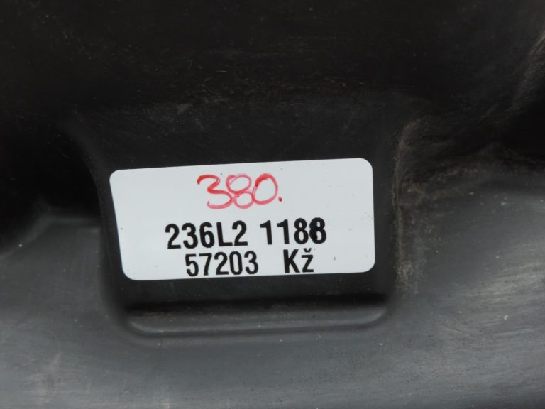 Oriģināls Ford Ranger TKE PX2 6 pakāpju manuālās pārnesumkārbas pārslēgšanas bagāžnieks –defekts–