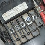 Oriģinālais Ford Ranger TKE PX2 drošinātāju sadalītājs drošinātāju kārbas vadības bloks