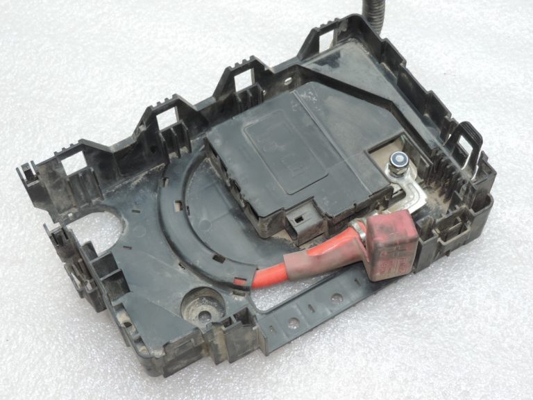 Oriģinālais Ford Ranger TKE PX2 drošinātāju sadalītājs drošinātāju kārbas vadības bloks