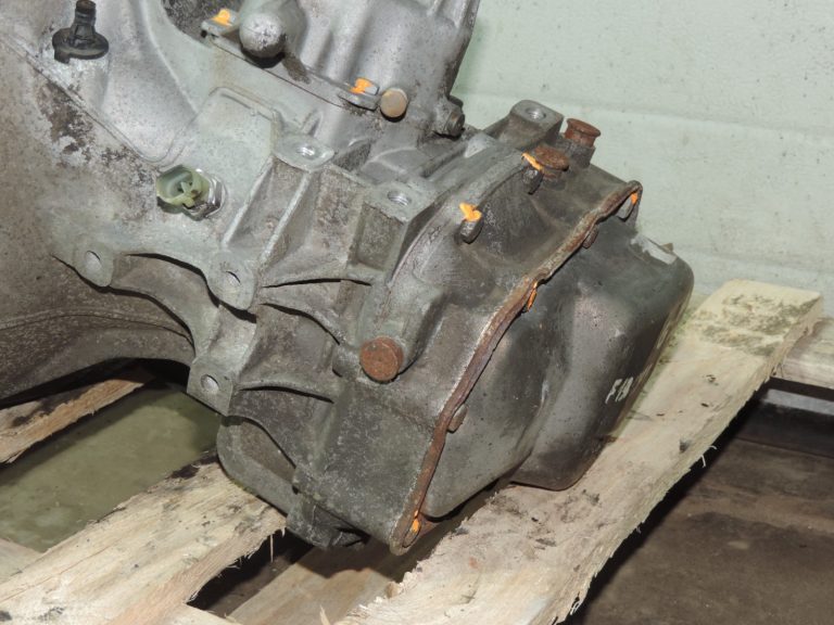 127 Tkm!  Opel Astra G Corsa C Kadett E Tigra A benzīna manuālā pārnesumkārba F13C374