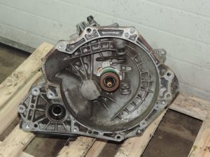 110 Tkm! Opel Astra G Corsa C Kadett E Tigra A benzīna manuālā pārnesumkārba F13C374