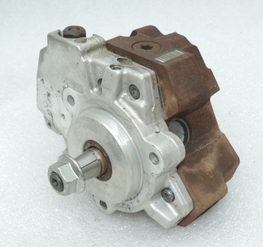 Genuine BOSCH Chrysler Voyager V (RT) 2.8 CRDi high-pressure pump 68046351AA