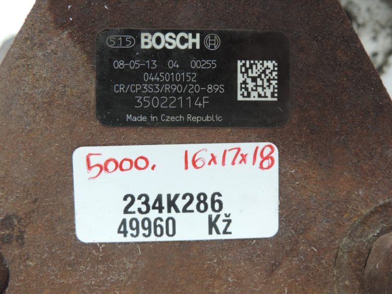 Oriģināls BOSCH Chrysler Voyager V (RT) 2.8 CRDi augstspiediena sūknis 68046351AA