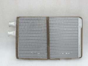 Oriģinālais Chrysler Voyager V (RT) gaisa kondicioniera siltummainis 68029728AA