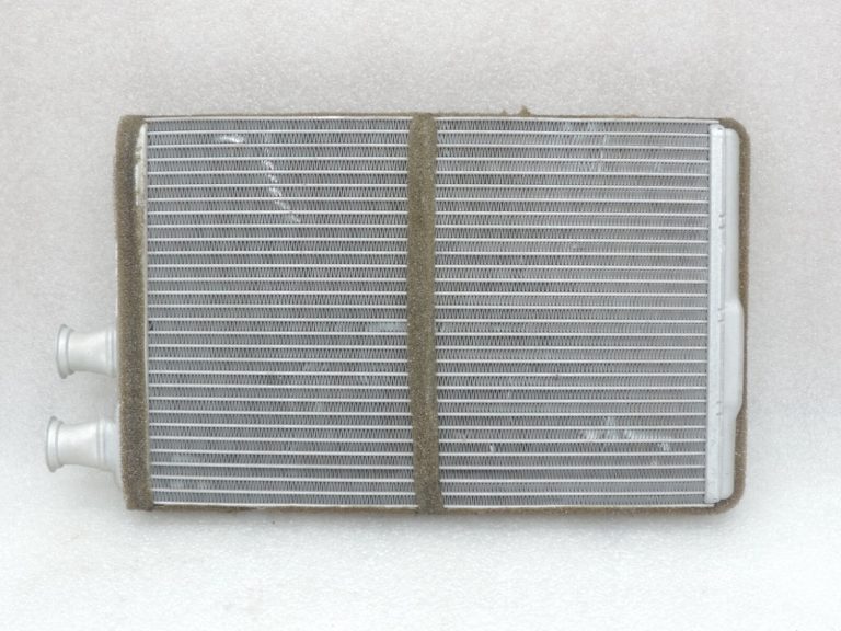 Oriģinālais Chrysler Voyager V (RT) gaisa kondicioniera siltummainis 68029728AA