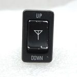 Isuzu Trooper Opel Monterey Elektriskais antenas slēdzis 97104992