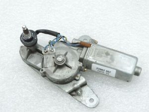 Isuzu Trooper Opel Monterey Aizmugurējā tīrītāja motors Aizmugurējā tīrītāja motors 8971472160