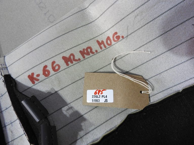 Opel Meriva B sēdekļa pārvalks priekšējā sēdekļa atzveltne kreisā melna/pelēka TABW TALE 13293697