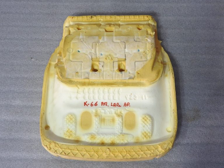 Opel Meriva B sēdekļa spilvens priekšējais kreisais vai labais 13260998