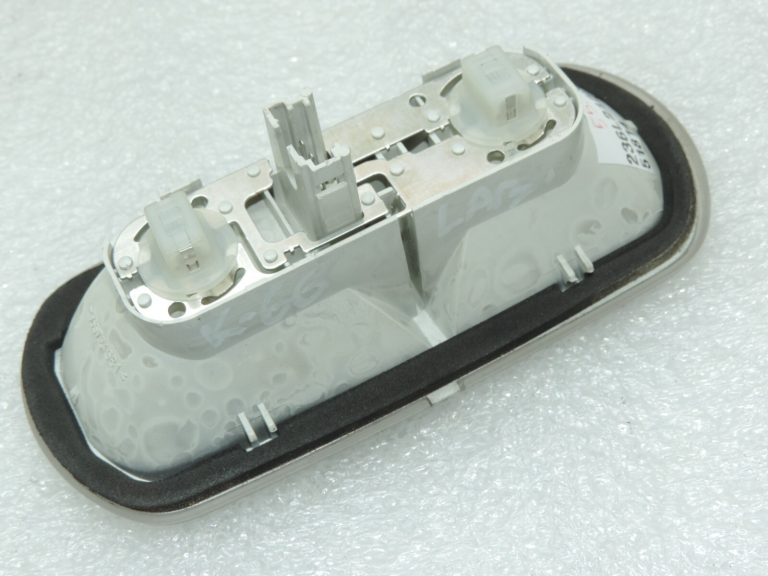 Oriģinālais Opel Meriva B salona apgaismojums Flex Durvis priekšējās labās 13306021