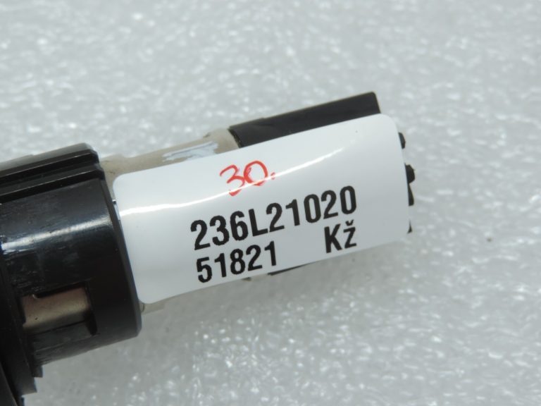 Oriģinālais Opel Meriva B 12V savienojuma ligzda Kontaktligzda 13502523, YR00306080