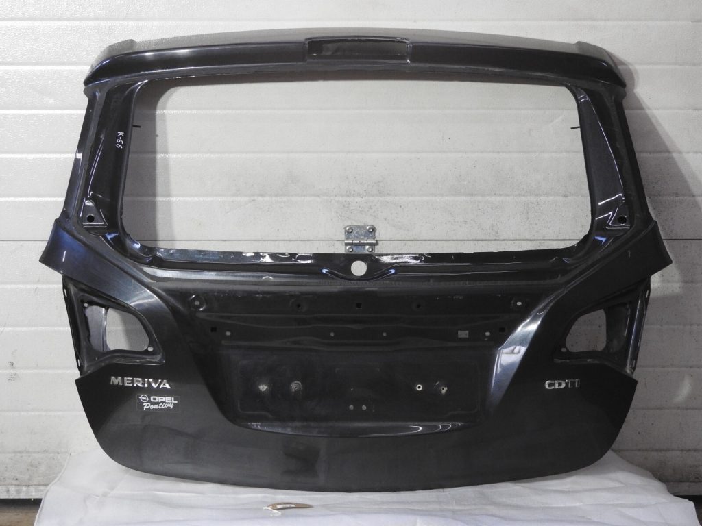 Крышка багажника Opel Meriva B без стекла 13330713 13408769 22C / GAR