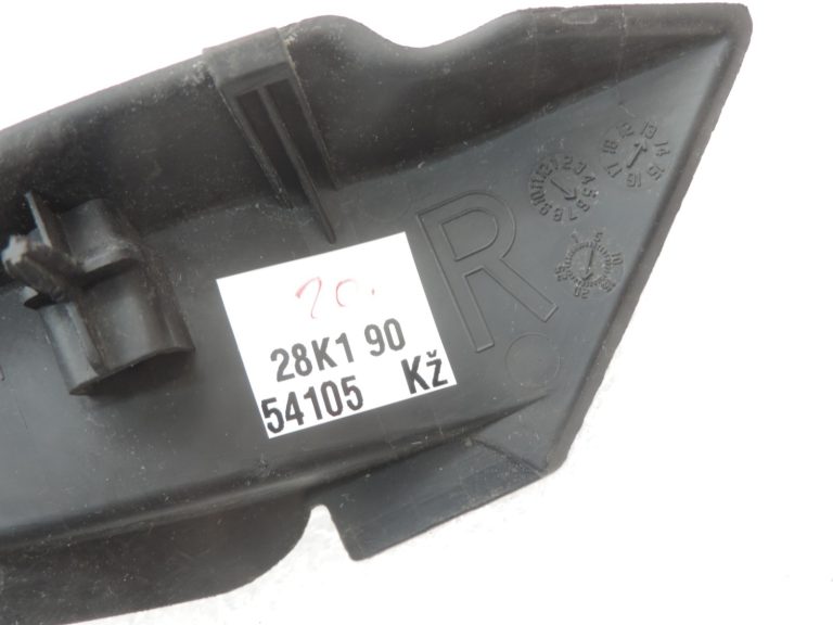 Oriģinālais Mazda 6 GJ vējstikla/ dubļusarga pārsegs Labais GHP951PB1A