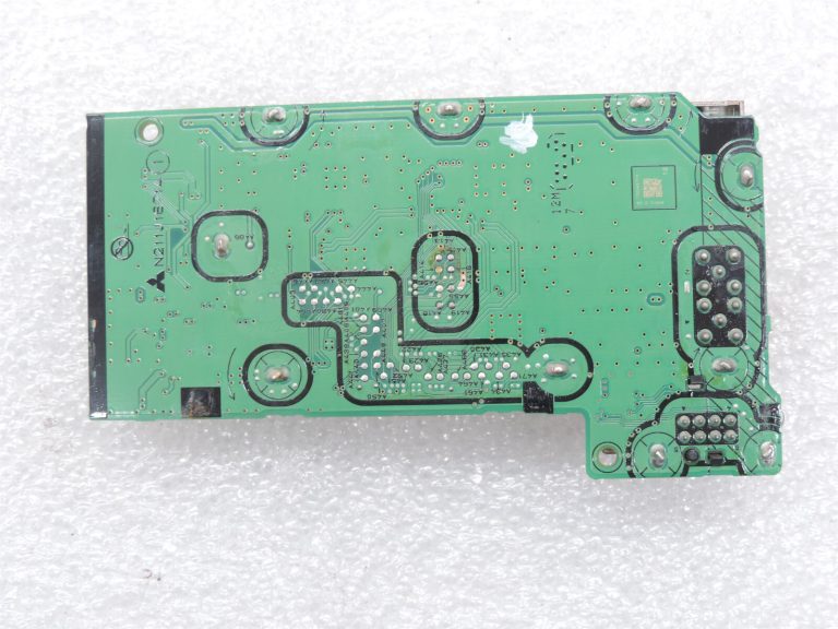 Mercedes W207 W212 W218 Radio vadības bloks A2129007225 Rezerves daļu komponents