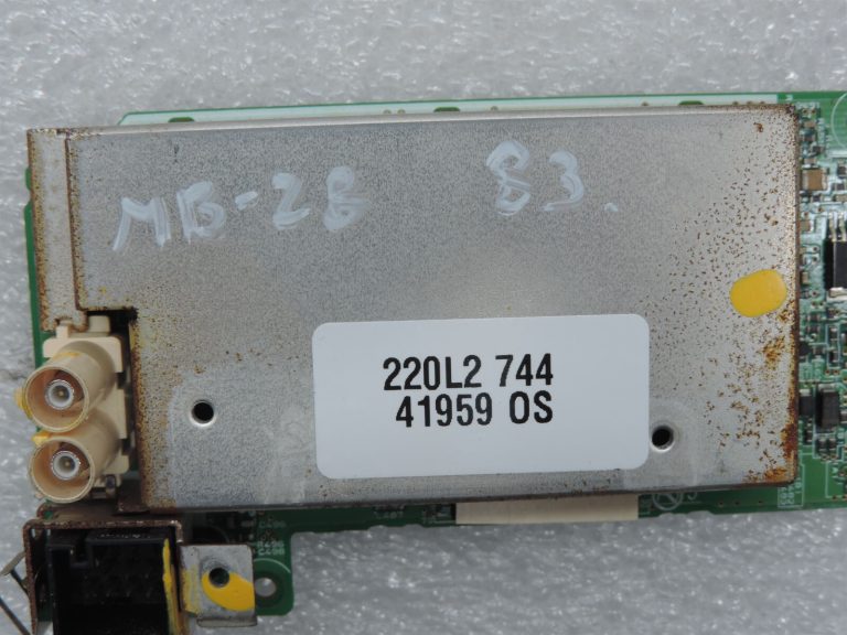 Mercedes W207 W212 W218 Radio vadības bloks A2129007225 Rezerves daļu komponents