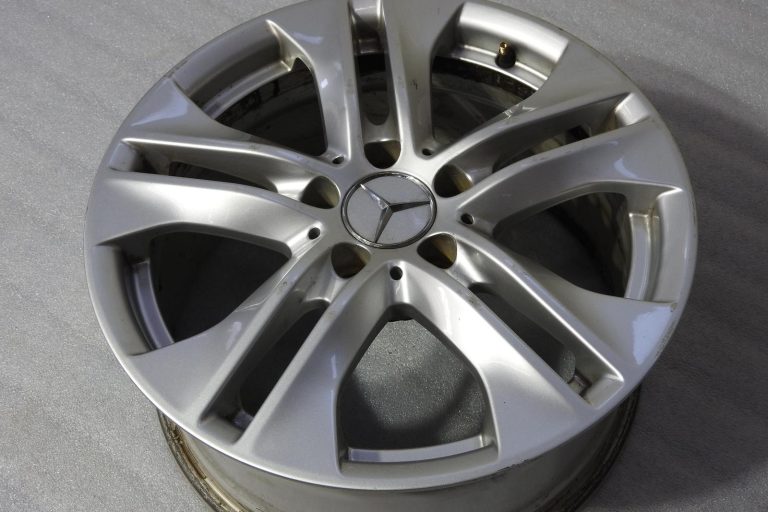 Mercedes-Benz W212 E klases 1 oriģinālais alumīnija ritenis 8Jx17 ET48 A2124010902