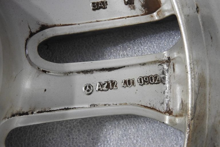 Mercedes-Benz W212 E klases 1 oriģinālais alumīnija ritenis 8Jx17 ET48 A2124010902