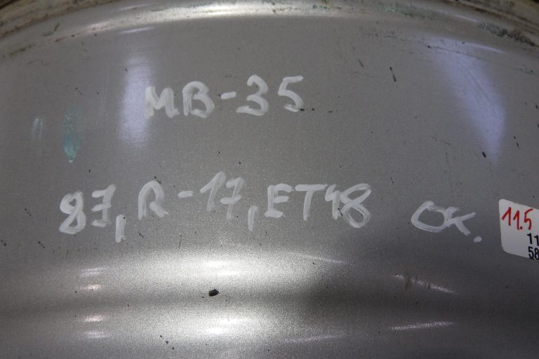 Mercedes-Benz W212 E klases 1 oriģinālais alumīnija ritenis 8Jx17 ET48 A2124010902