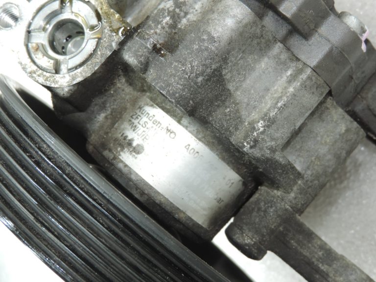 Oriģinālais Mercedes Benz W212 E200 stūres pastiprinātāja sūknis Stūres pastiprinātāja sūknis