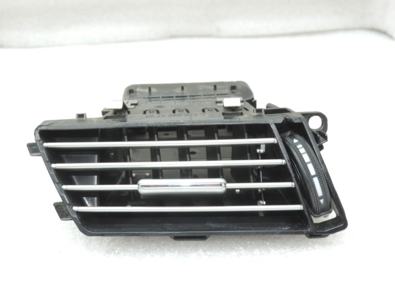 Oriģinālais Mercedes Benz W212 instrumentu paneļa ventilācijas lūkas kreisais