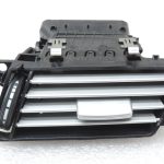 Oriģinālais Mercedes Benz W212 instrumentu paneļa ventilācijas atveres labais korpuss
