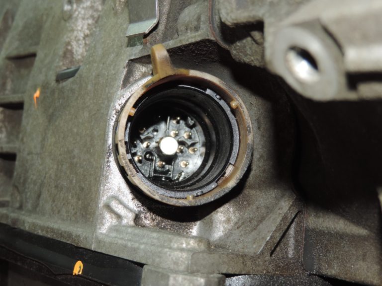 Mercedes Benz W211 W204 benzīna automātiskā transmisija 722.696 ar griezes momenta pārveidotāju
