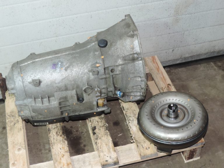 Mercedes Benz W211 W204 benzīna automātiskā transmisija 722.696 ar griezes momenta pārveidotāju