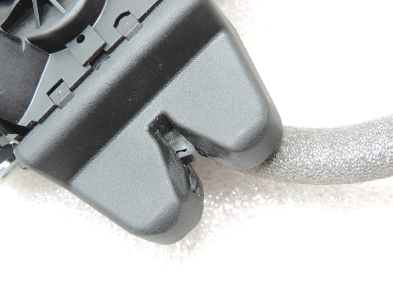 Oriģinālā Mercedes Benz W212 W204 aizmugurējo durvju slēdzene