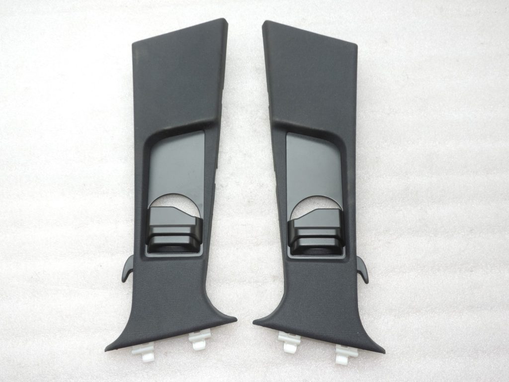 Mercedes E-Class W212 B-pillar trim black left and right set
