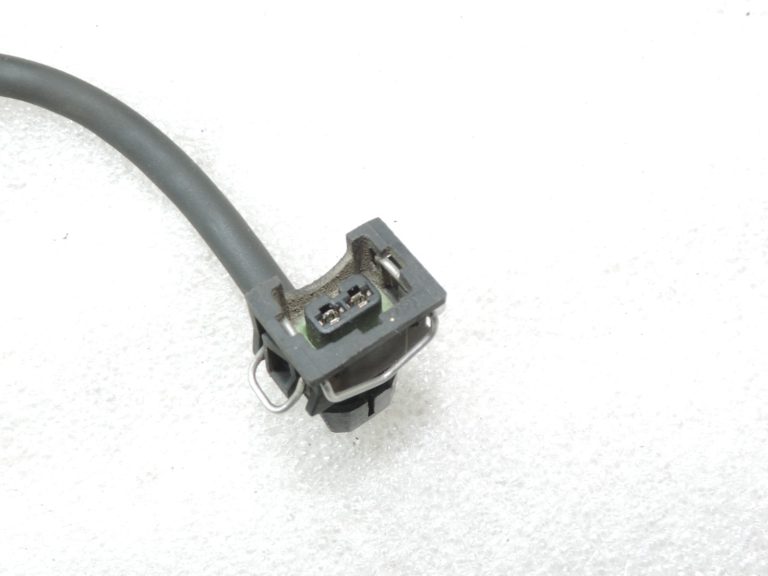 Mercedes E-klases W212 stūres mehānisma solenoīda vārsta vadu instalācijas kabeļa kontaktdakša